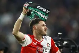 九游体育官网-包含从清晨费耶诺德备战西甲到瓦伦西亚围绕欧冠单刀错失，今晚里昂调整名单以备欧联的词条